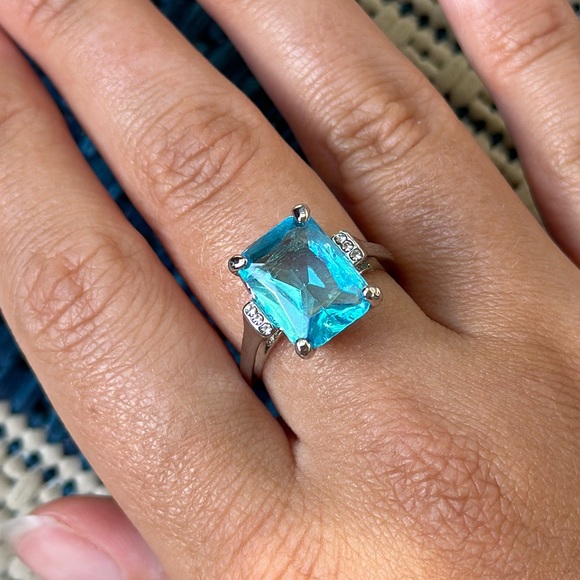 Silver 925 Plated Rectangle Aquamarine Ring - Picture 3 of 10